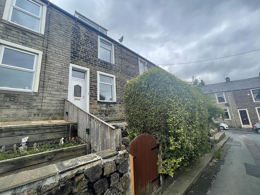 2 bedroom mid terrace house SSTC in Barnoldswick - Externally